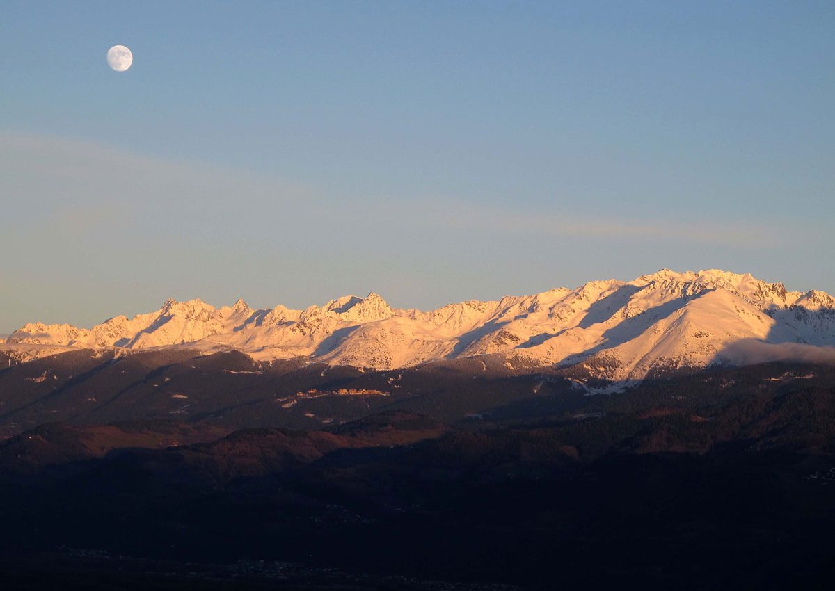 021-The-Balcony-of-Belledonne-at-Sunset