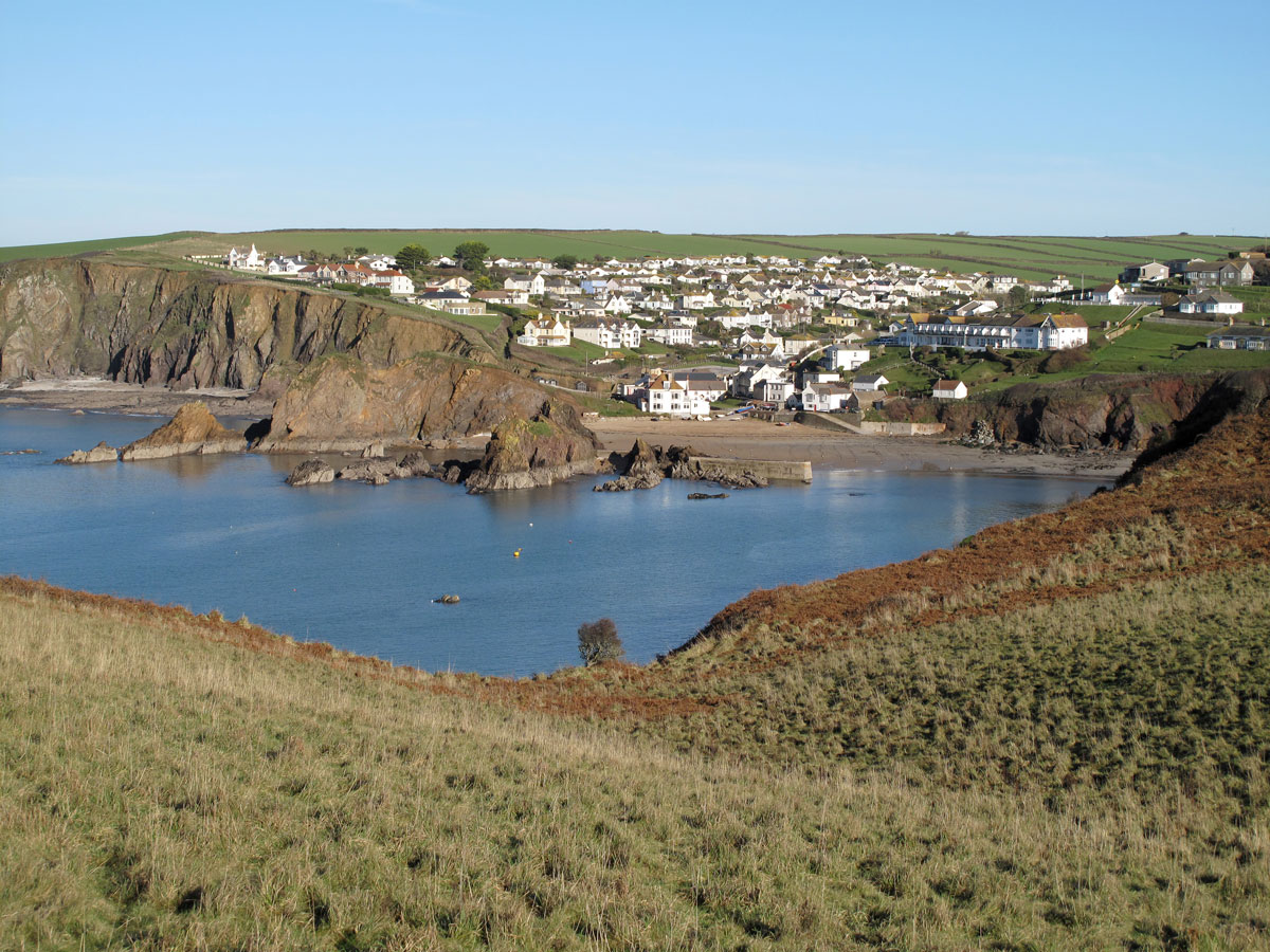 04-Hope-Cove-from-Bolt-Tail