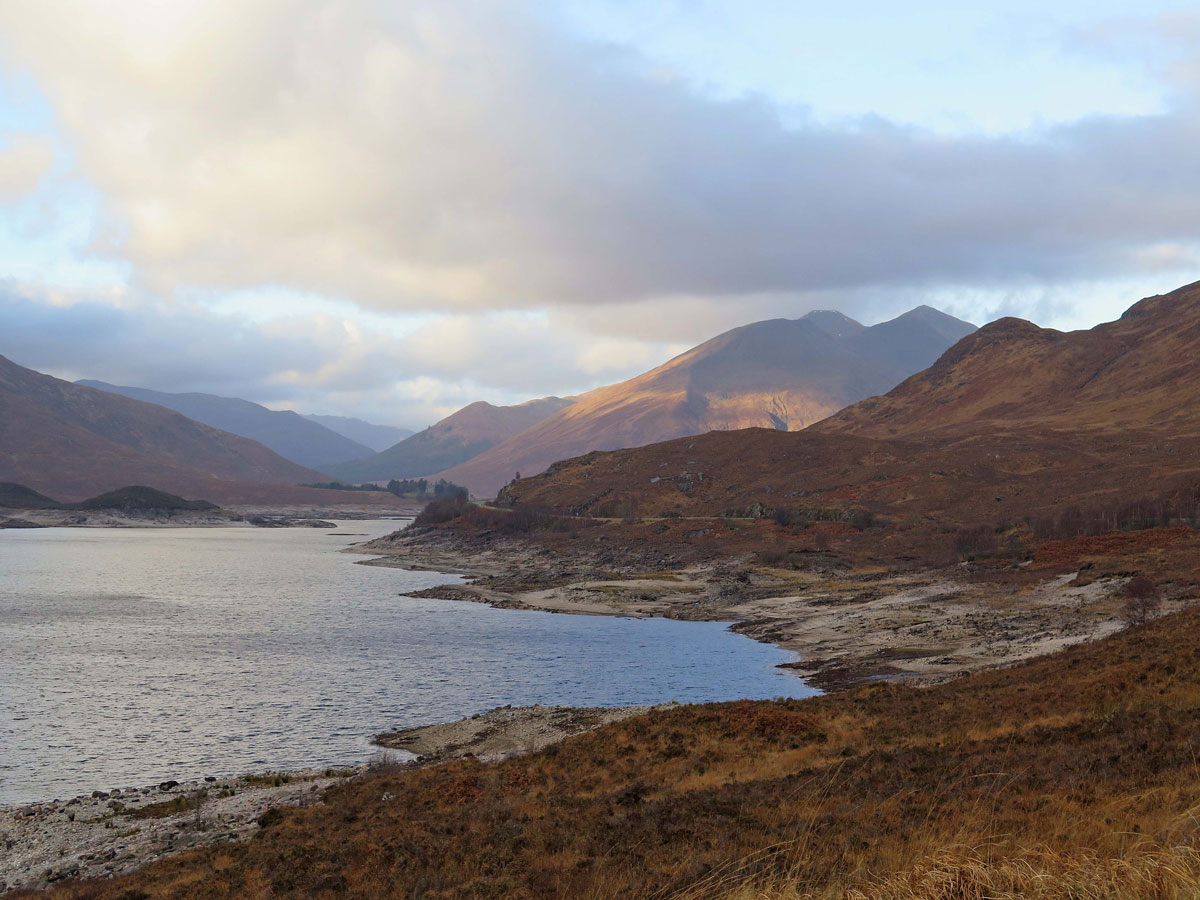 06-Loch-Cluanie-Looking-Towards-Glen-Shiel 06-Loch-Cluanie-Looking-Towards-Glen-Shiel