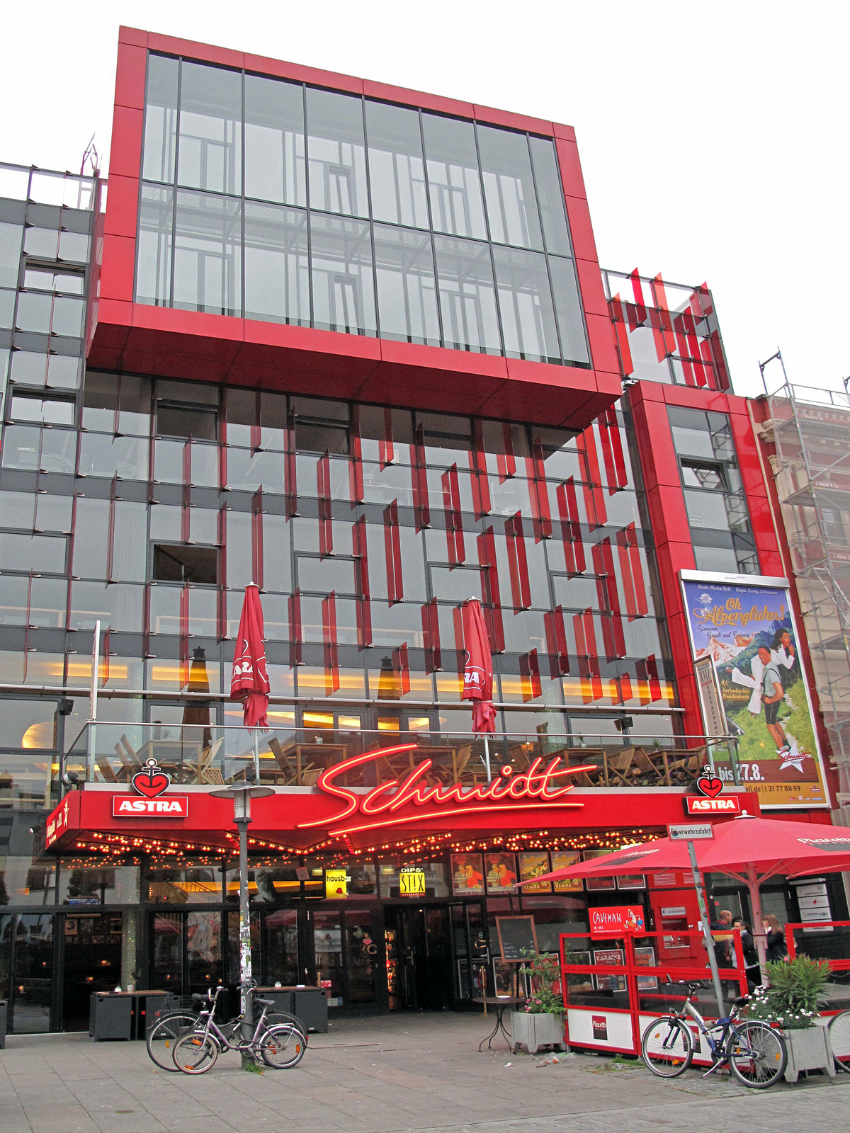 05-The-Schmidt-Theater