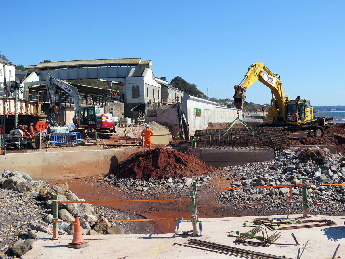 017-Ongoing-Improvements-next-to-the-Station