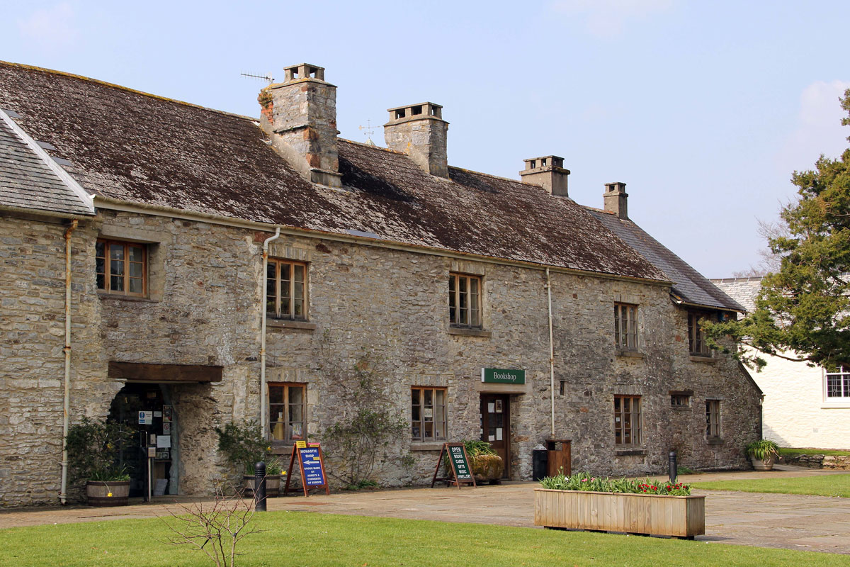 09-The-Shop-at-Buckfast-Abbey