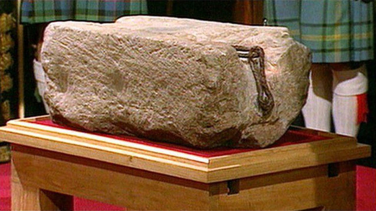 013-The-Stone-of-Destiny-(BBC)