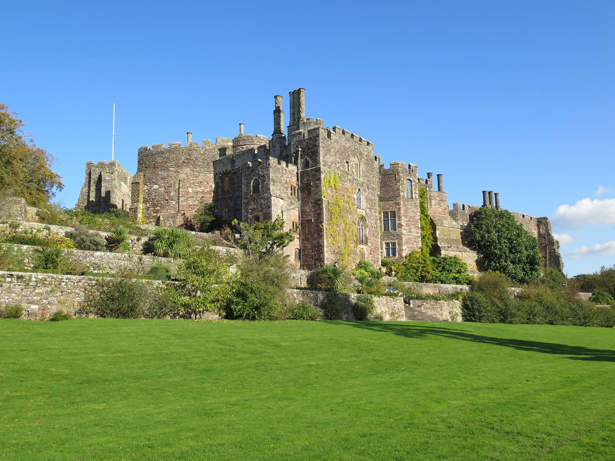 020-Berkeley-Castle