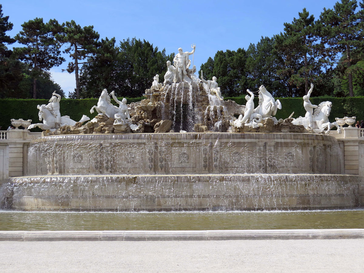 013-The-Working-Neptune-Fountain