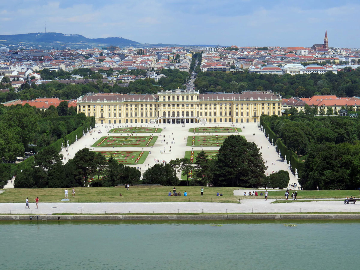 019-View-from-the-Balcony-of-the-Gloriette