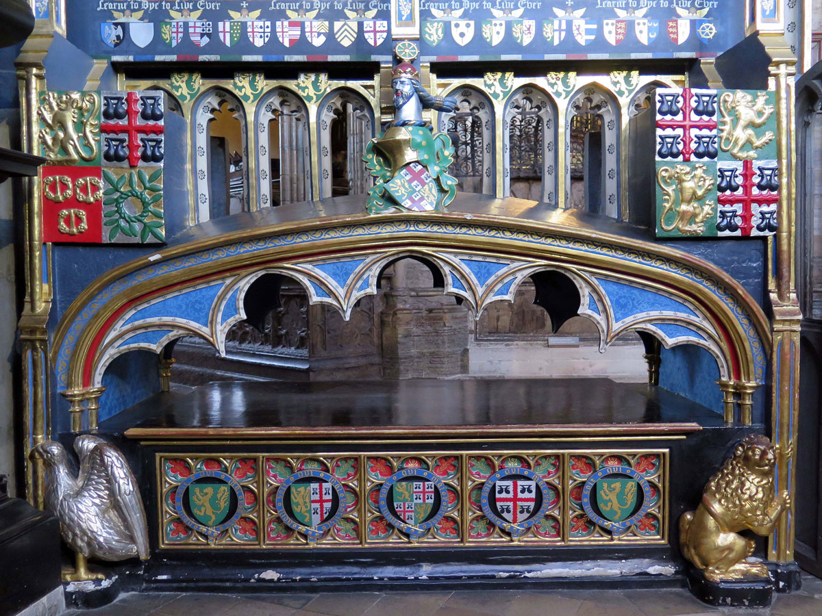 010-The-Chapel-of-St-Paul-in-the-North-Ambulatory