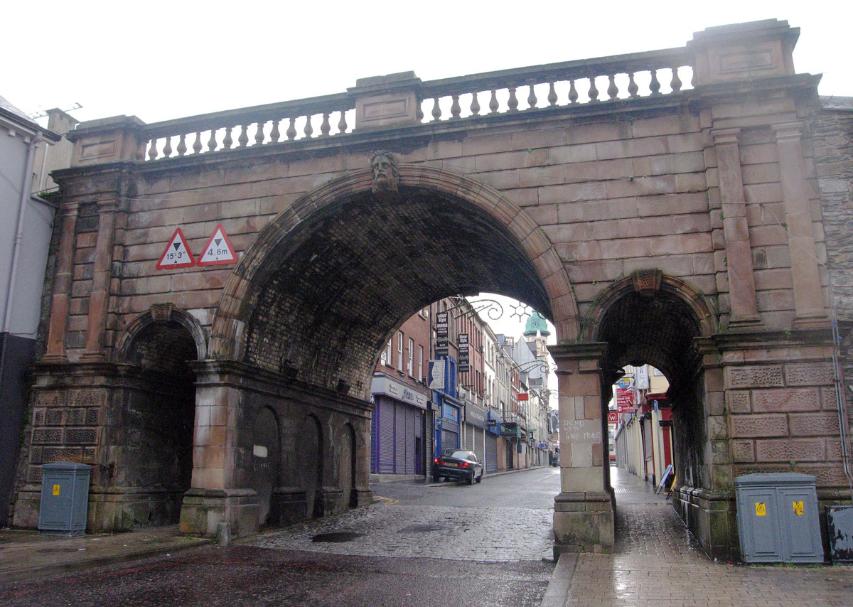 04--Ferryquay-Gate