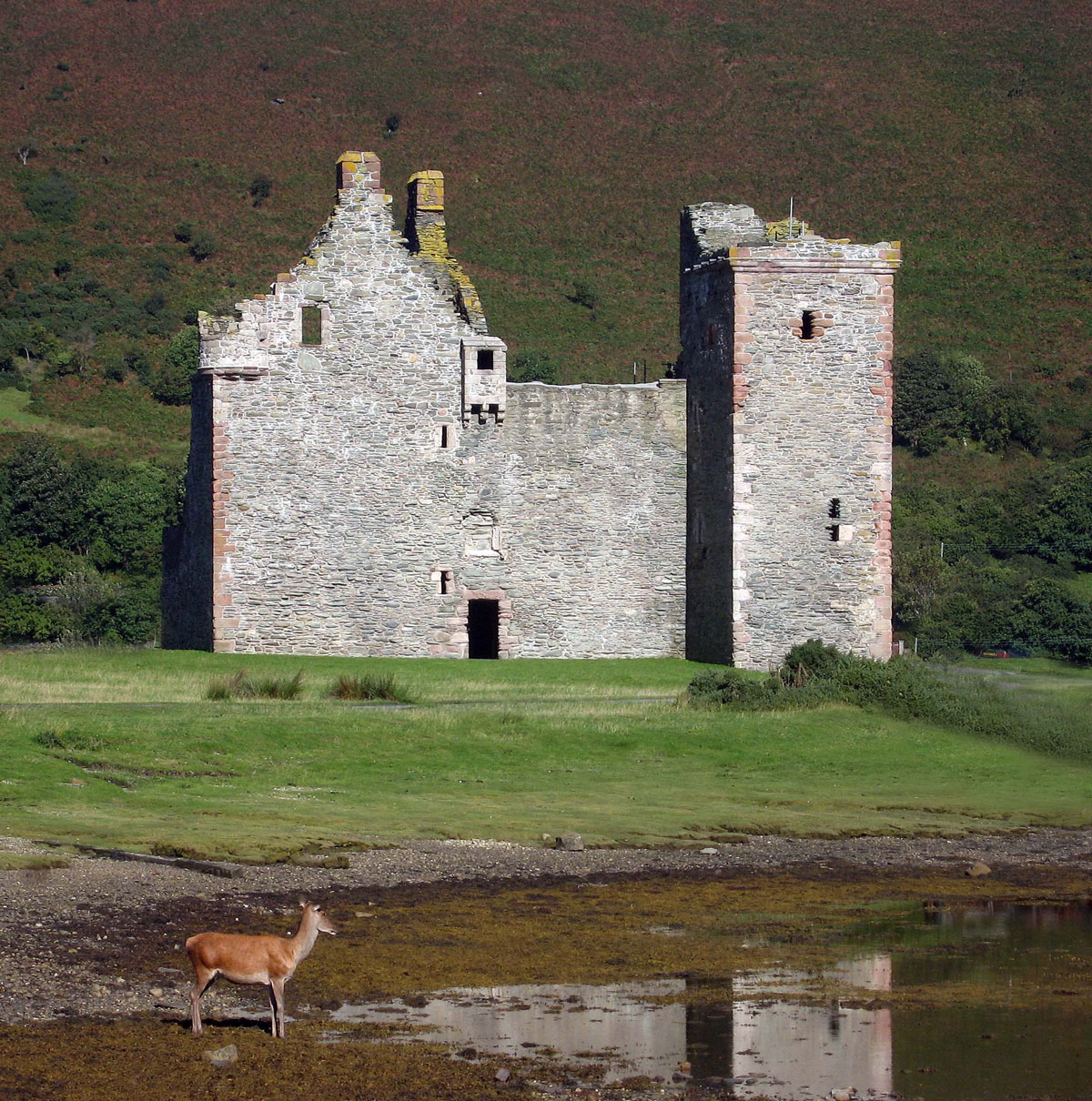 032-Lochranza-Castle
