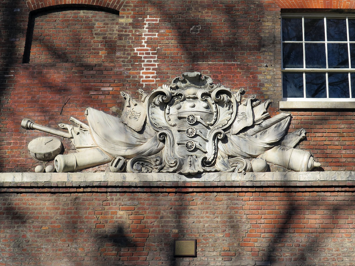 02-Arms-of-the-Board-of-Ordnance-at-the-Tower-of-London