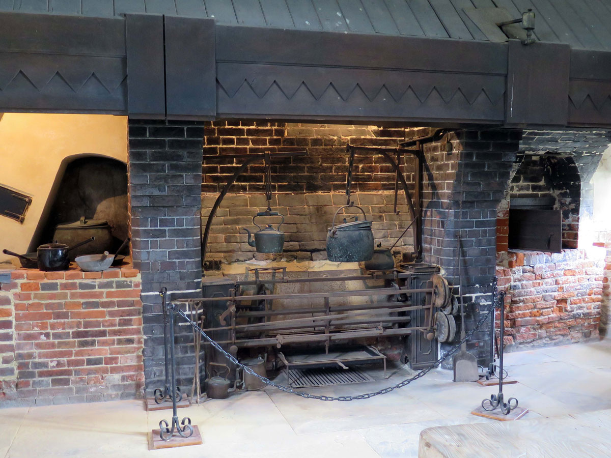 011-The-Kitchen-above-the-Brethren's-Hall