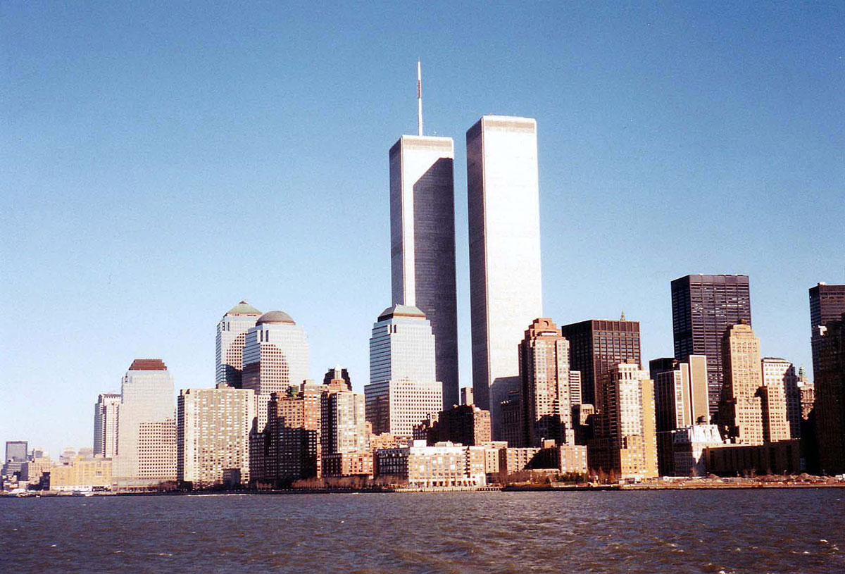 010-The-Financial-Distirct-and-the-Twin-Towers-from-the-Hudson-River-in-1994