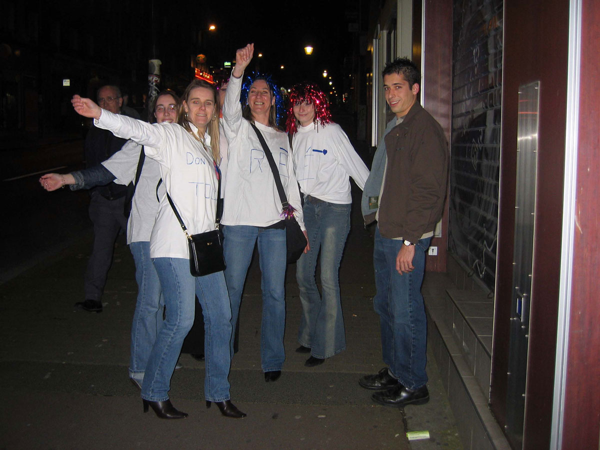 014-More-Entertainment-on-my-way-back-to-the-Hotel