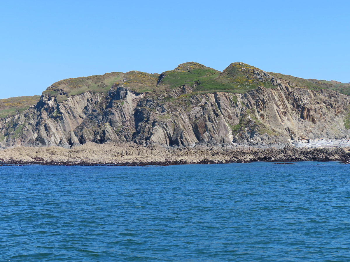 06-The-Coastline-between-Rockham-Beach-and-Bull-Point