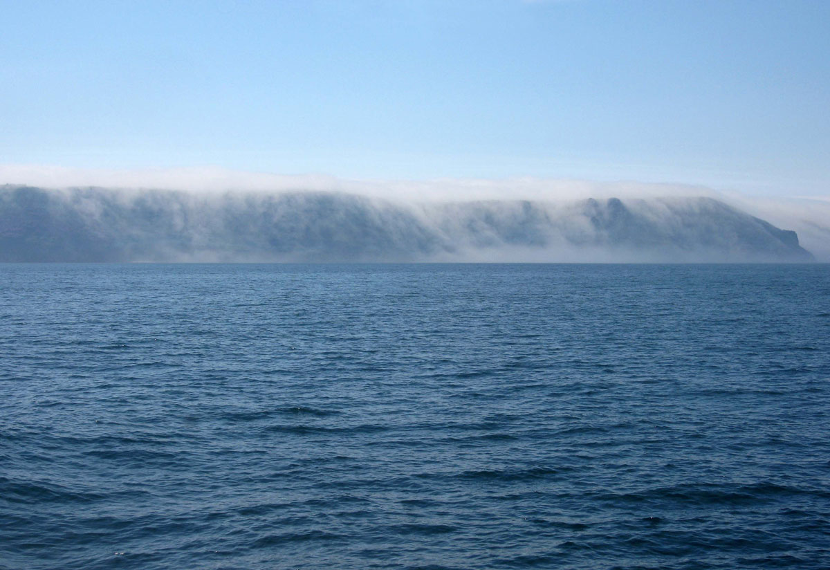 08-Lundy-Island-bathed-in-Sea--Mist