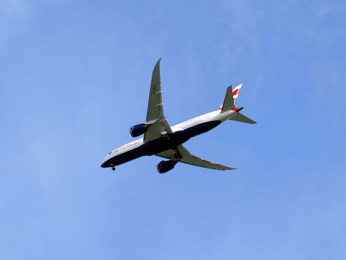 028-Beware-of-Low-Flying-Aircraft