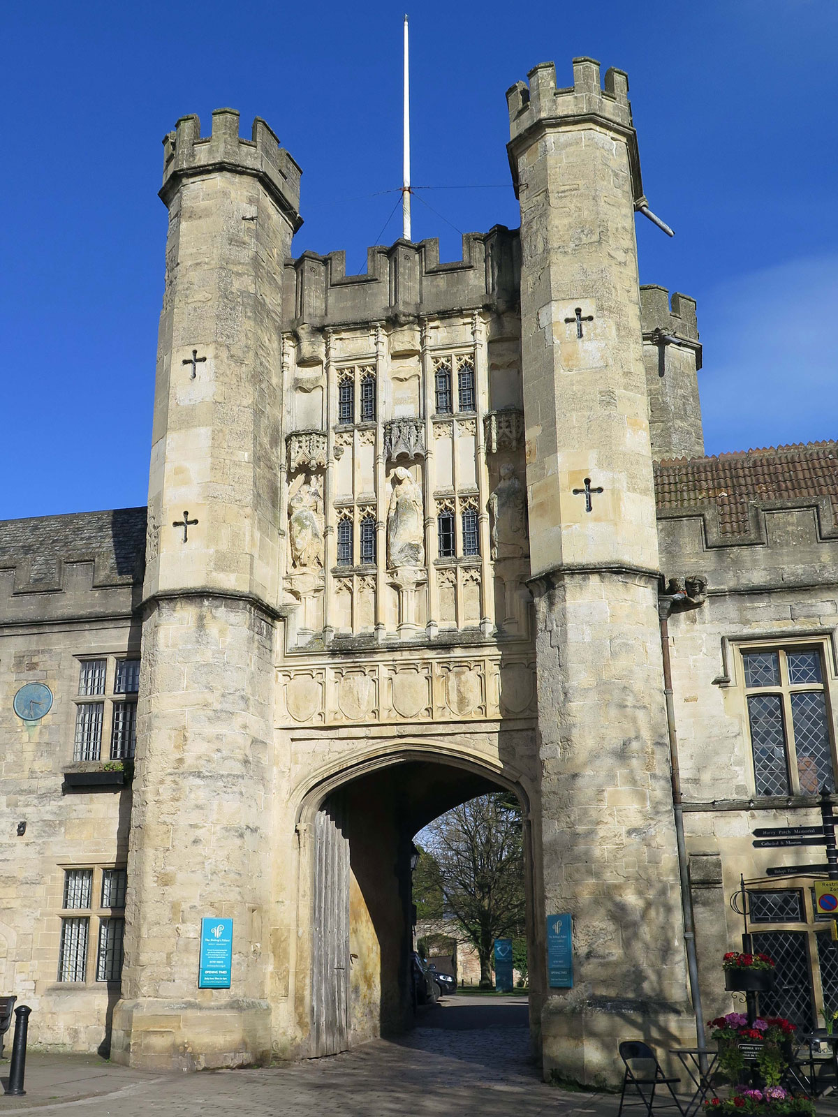 05-The-Bishop's-Eye