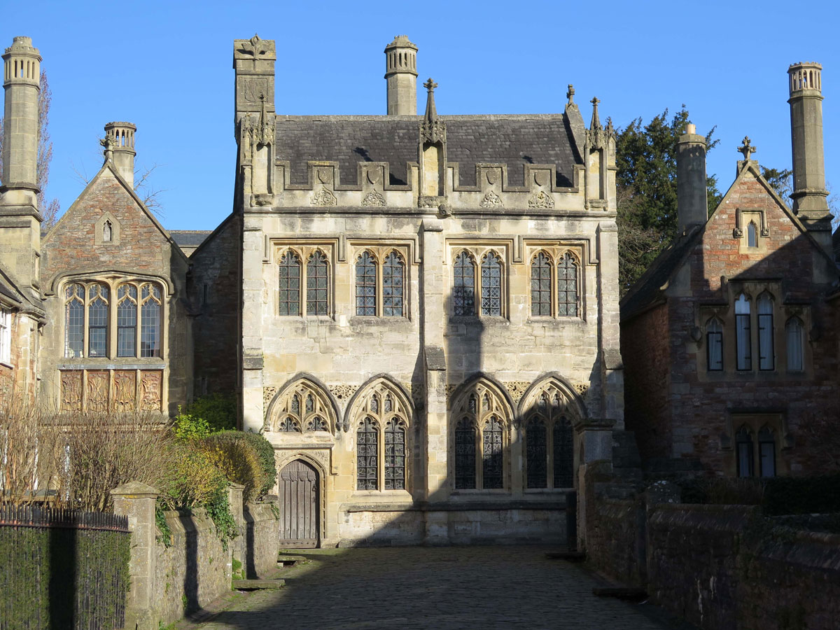 05-The-Vicars'-Chapel-and-Library