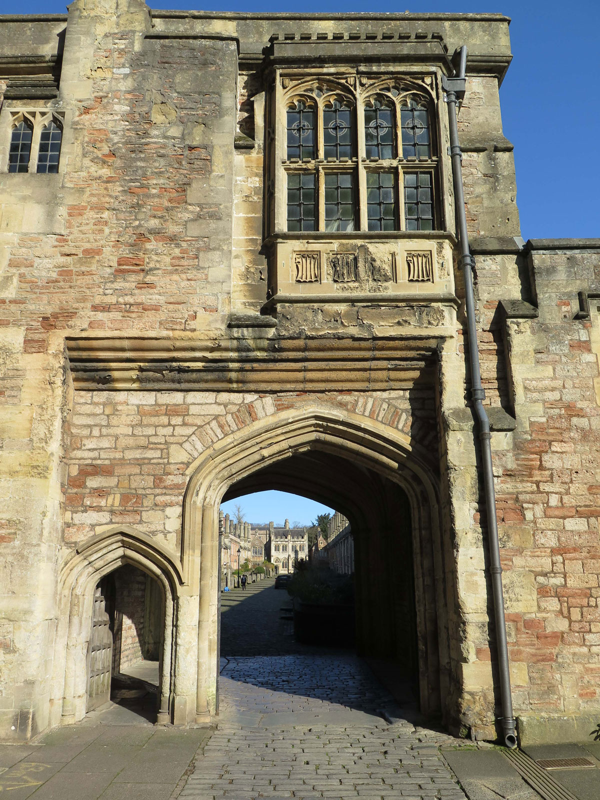 07-The-Pedestrian-and-Waggon-Archways-under-the-Vicars'-Hall